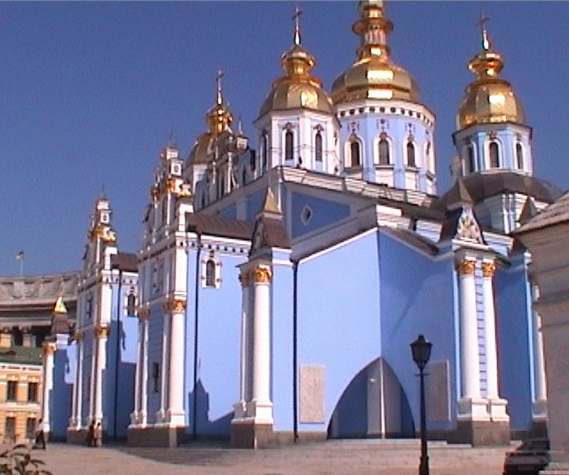 Михайлівський Золотоверхий собор. 1108-1113 рр. Відновлено в 2000 р.